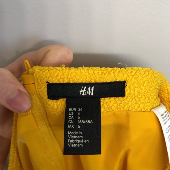 Pleated Yellow Skirt - Picture 3 of 3